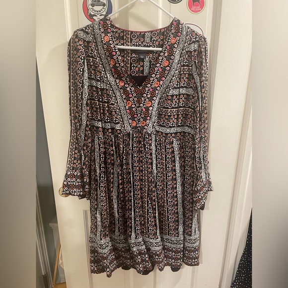 Beautiful embroidered Maeve tunic dress from Anthropologie - Picture 1 of 7